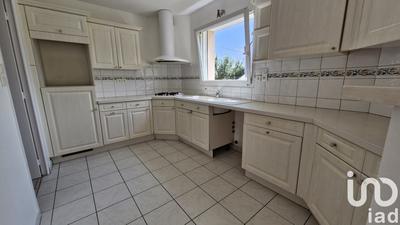 Maison - 94 m² - 5 pièces