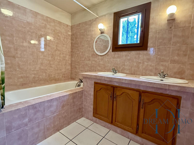 Maison - 146 m² - 5 pièces