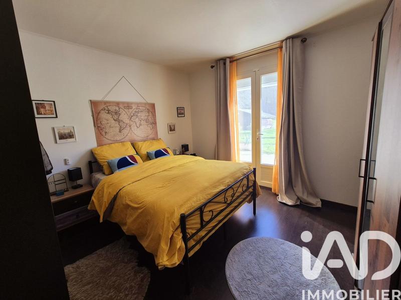 Maison - 180 m² - 5 pièces