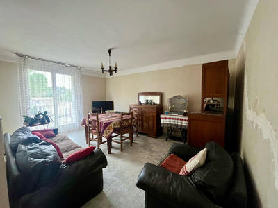 Appartement - 82 m² - 4 pièces