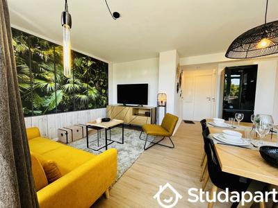 Chambre - 9 m² - 1 pièce