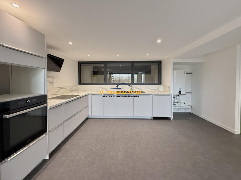 Appartement - 98 m² - 3 pièces