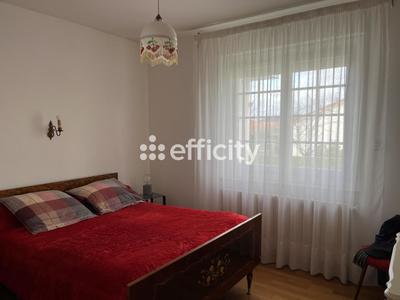 Maison - 140 m² - 7 pièces