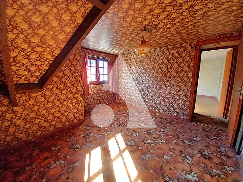 Maison - 104 m² - 7 pièces