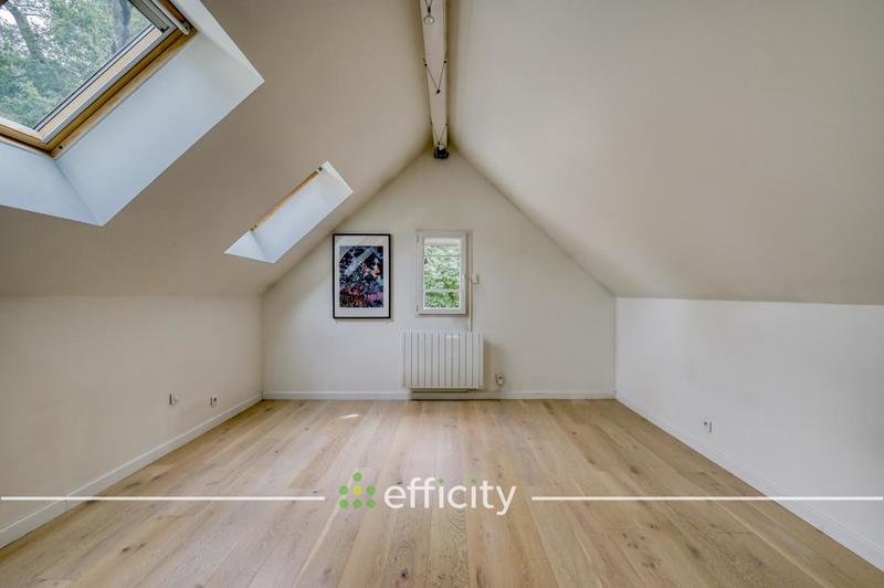 Demeure - 150 m² - 6 pièces