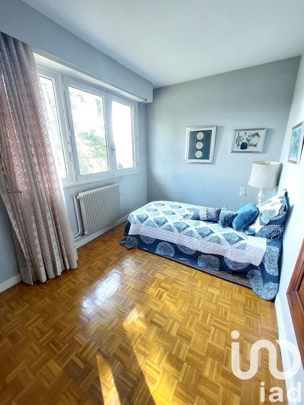 Maison - 290 m² - 8 pièces