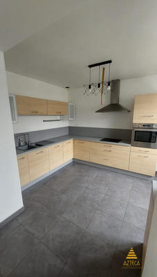 Maison - 90 m² - 3 pièces