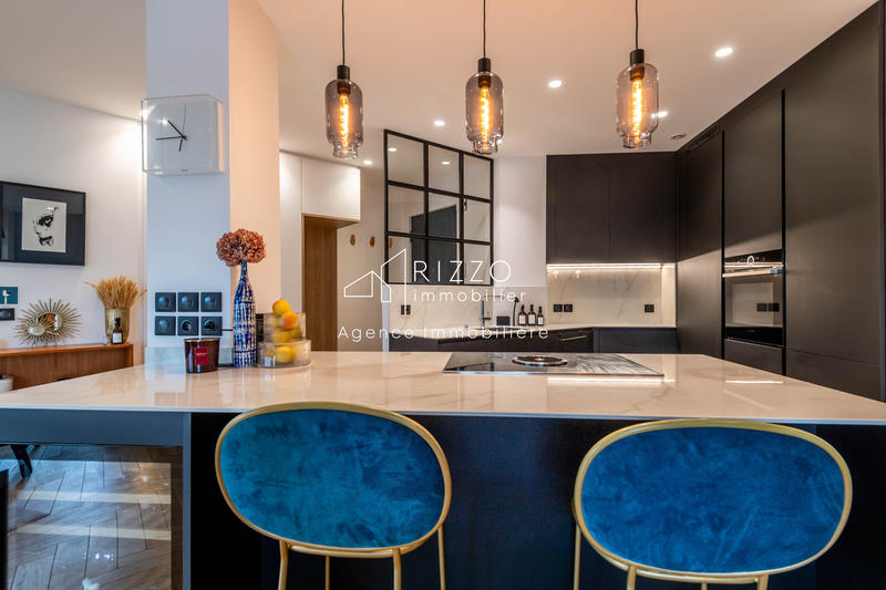 Appartement - 126 m² - 5 pièces