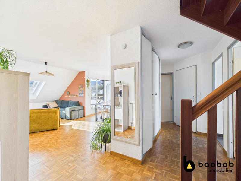 Appartement - 94 m² - 5 pièces