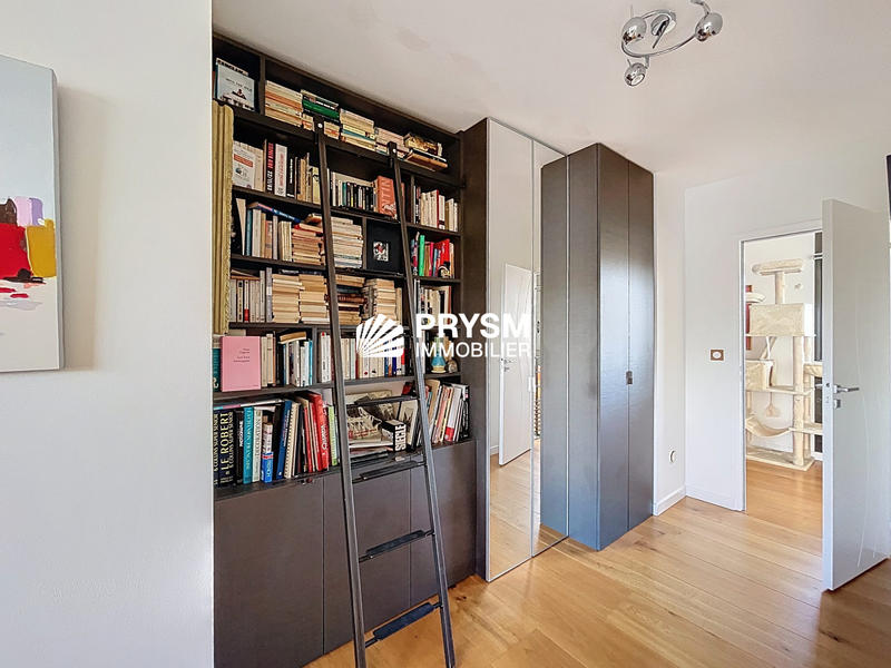 Maison contemporaine - 197 m² - 6 pièces