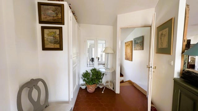 Maison - 320 m² - 12 pièces