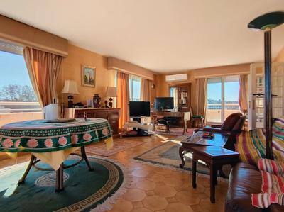 Appartement - 83 m² - 3 pièces