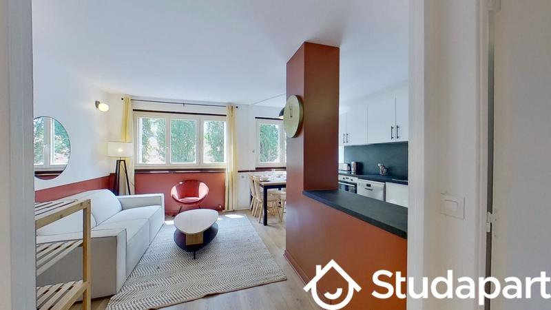 Chambre - 9 m² - 1 pièce