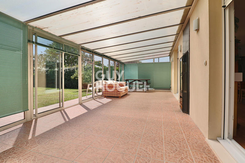 Maison - 200 m² - 7 pièces