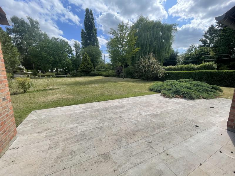 Maison - 205 m² - 8 pièces