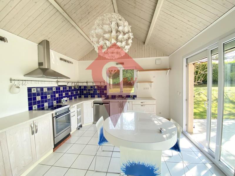 Maison - 170 m² - 6 pièces