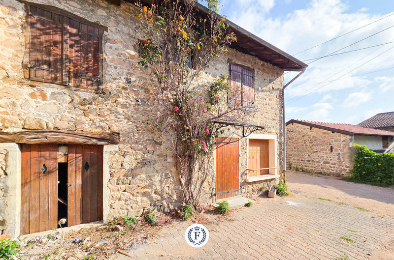 Maison de village - 80 m² - 5 pièces