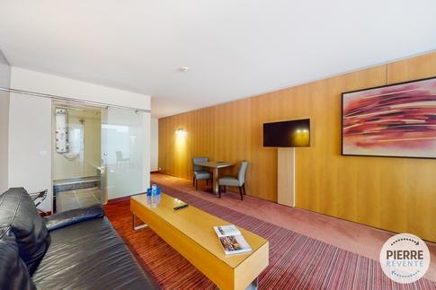 Studio - 49 m² - 1 pièce