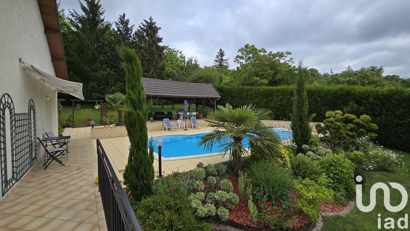 Maison - 170 m² - 8 pièces