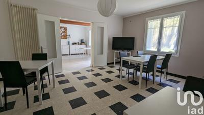 Maison - 307 m² - 12 pièces