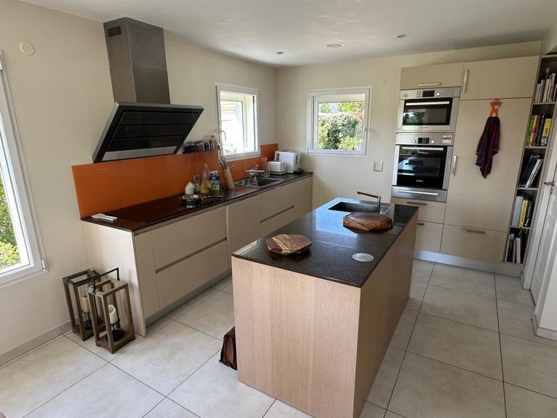 Villa - 147 m² - 8 pièces