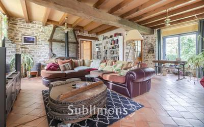 Maison - 270 m² - 8 pièces