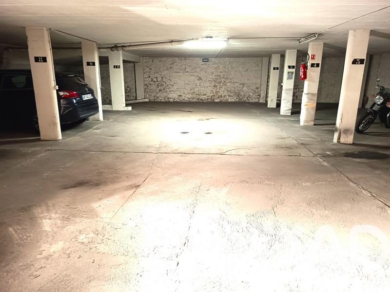 Parking - 12 m²
