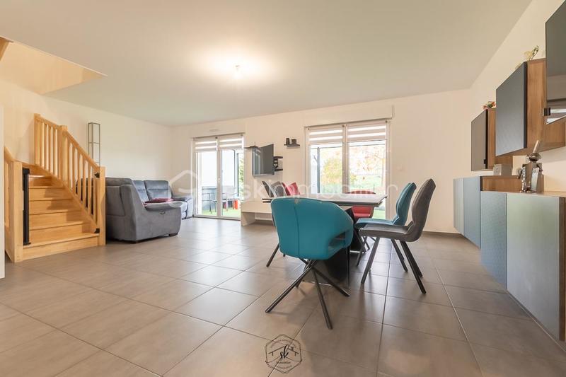Maison - 101 m² - 5 pièces