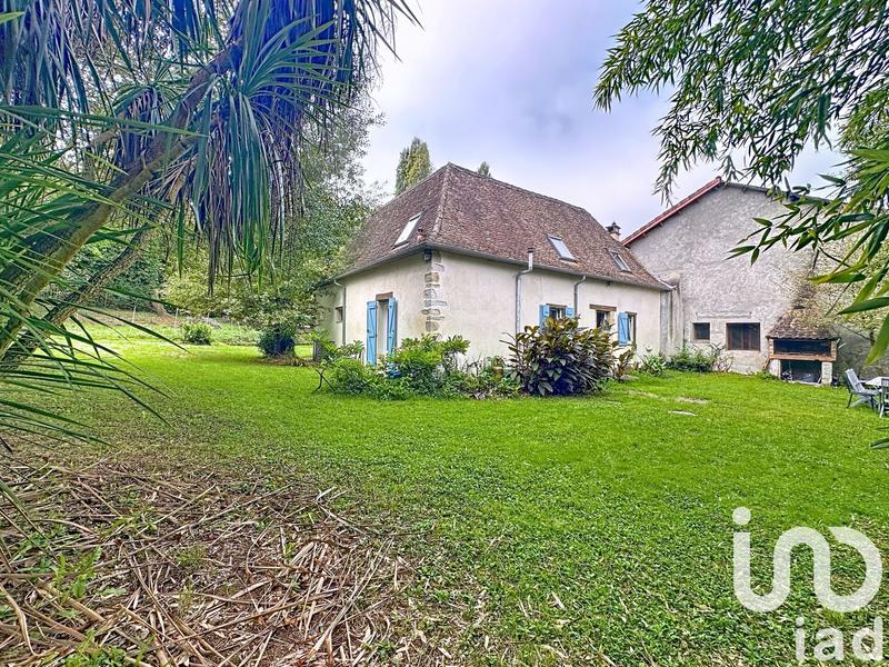 Maison - 313 m² - 15 pièces