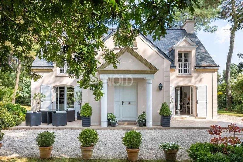 Maison - 165 m² - 6 pièces