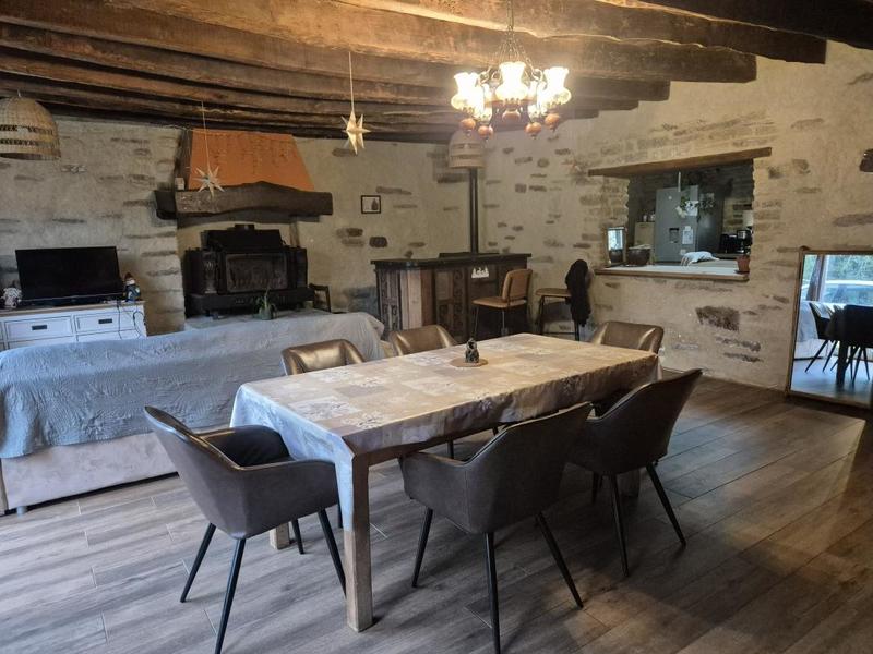 Maison en pierre - 190 m² - 7 pièces