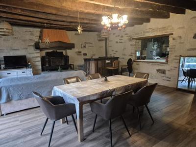 Maison en pierre - 190 m² - 7 pièces