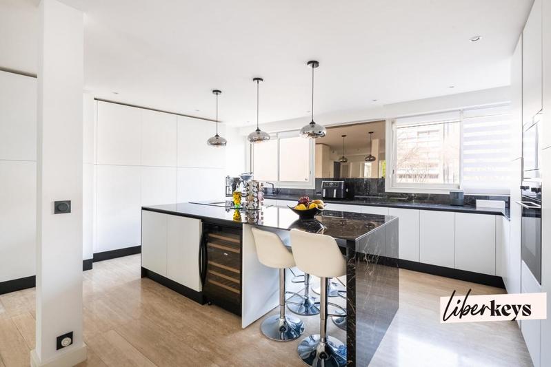 Appartement - 130 m² - 4 pièces