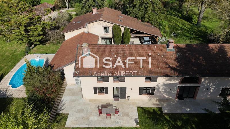 Maison - 401 m² - 14 pièces