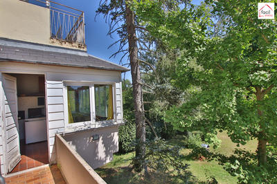 Maison - 352 m² - 16 pièces