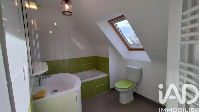 Maison - 90 m² - 5 pièces