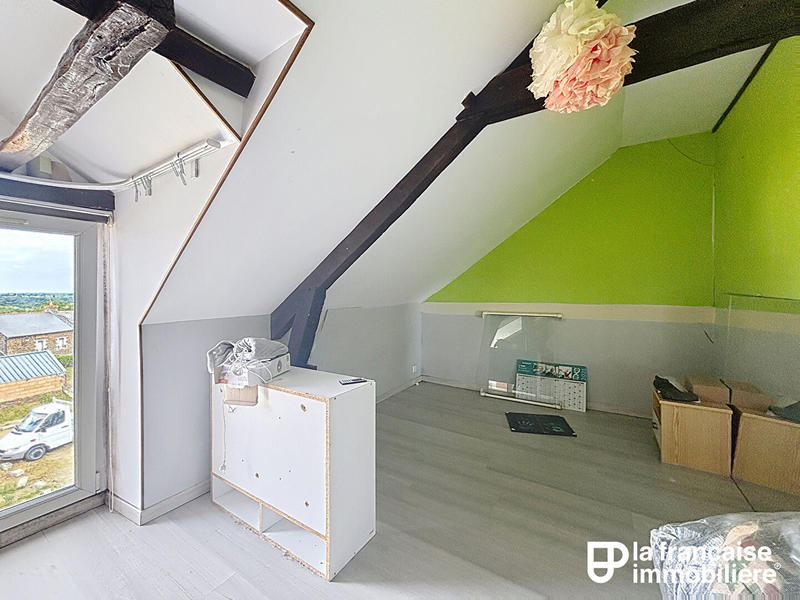 Maison - 92 m² - 5 pièces