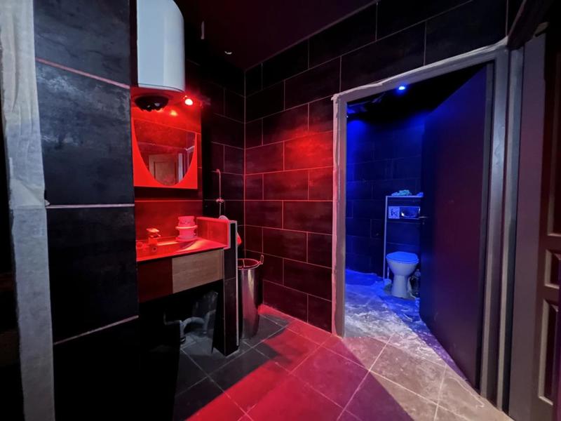 Local commercial - 163 m² - 7 pièces