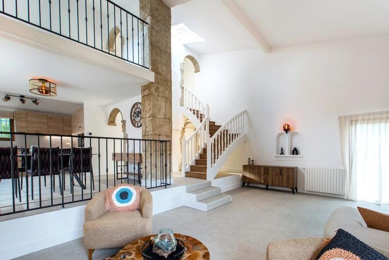 Maison - 170 m² - 7 pièces