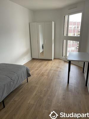 Chambre - 10 m² - 1 pièce