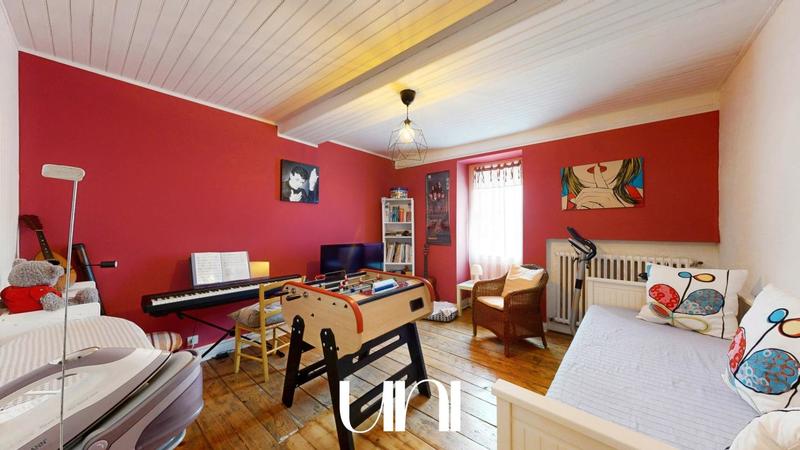 Maison - 140 m² - 7 pièces