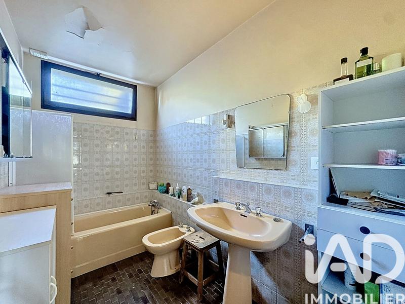 Maison - 190 m² - 8 pièces