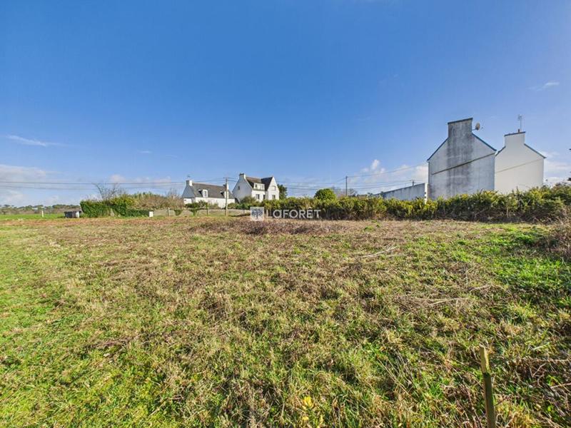 Terrain constructible - 728 m²