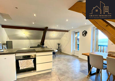 Appartement - 129 m² - 7 pièces