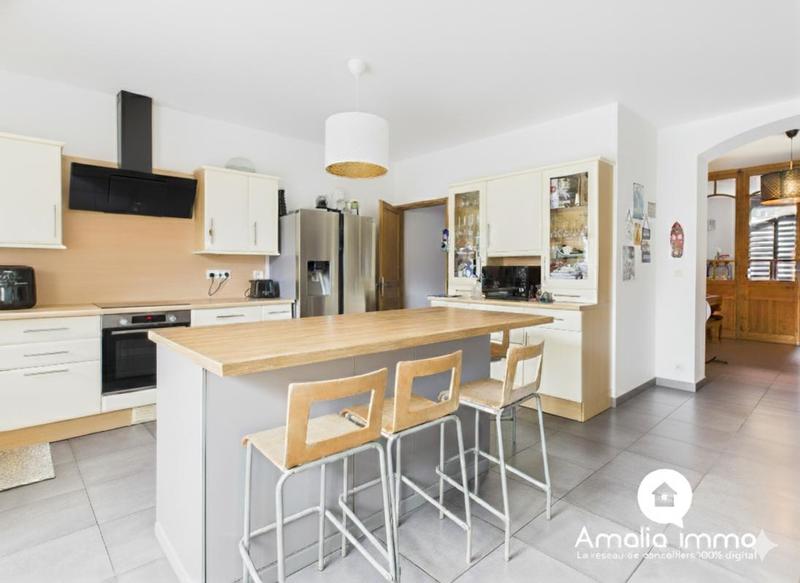 Maison - 142 m² - 6 pièces