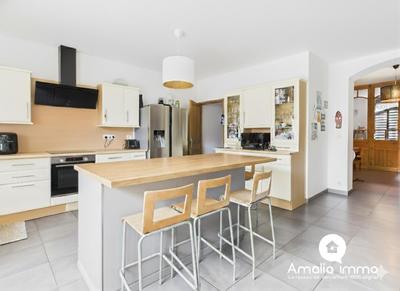 Maison - 142 m² - 6 pièces