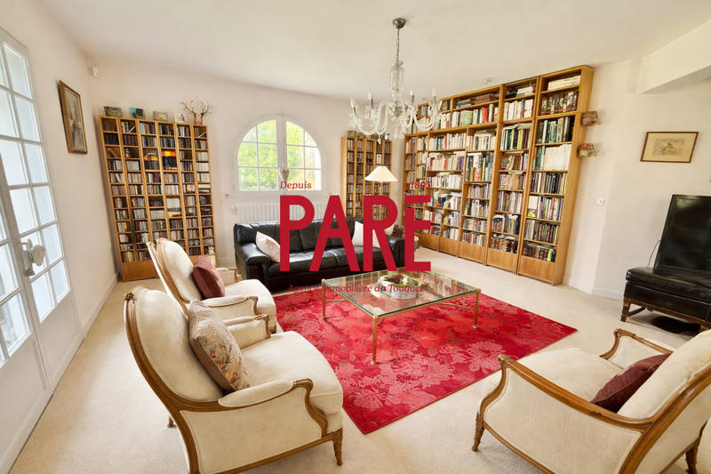 Maison - 205 m² - 6 pièces