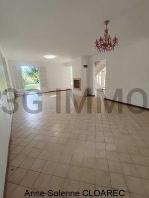 Maison - 144 m² - 5 pièces