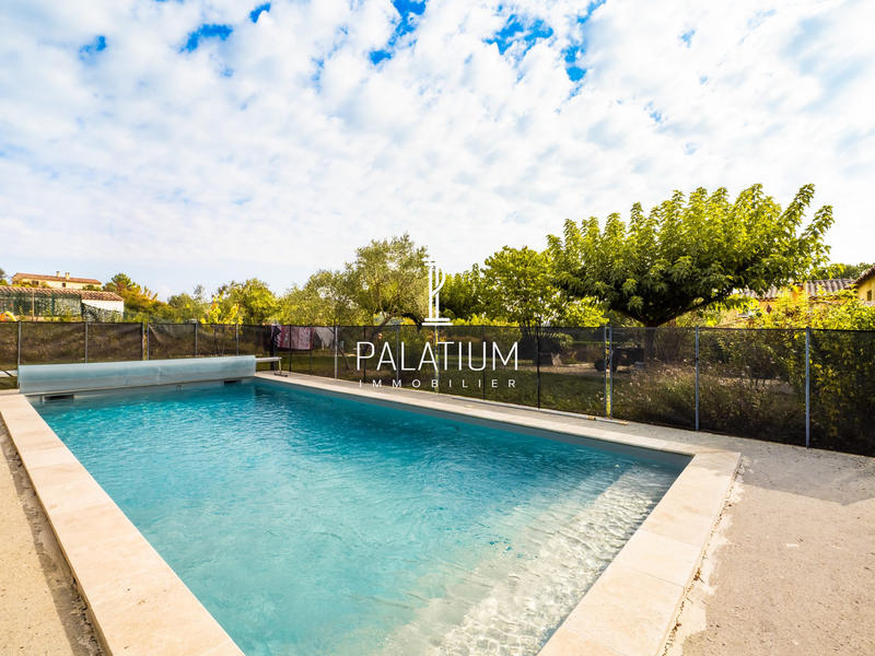 Maison traditionnelle - 148 m² - 6 pièces