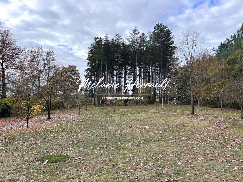 Maison - 223 m² - 9 pièces